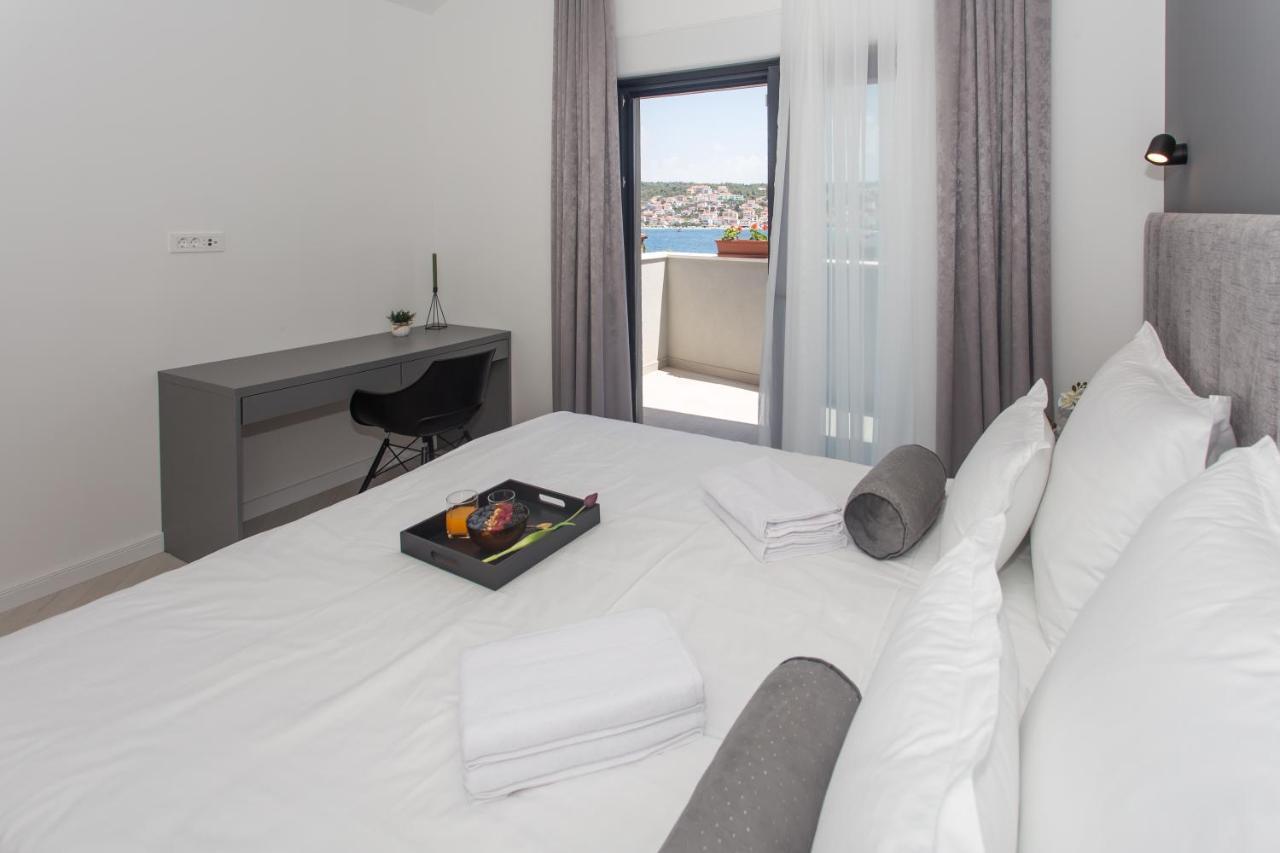 Beachfront House Olbia With Private Parking Trogir Buitenkant foto