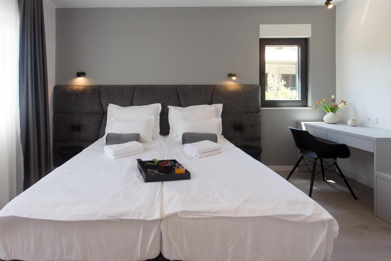 Beachfront House Olbia With Private Parking Trogir Buitenkant foto