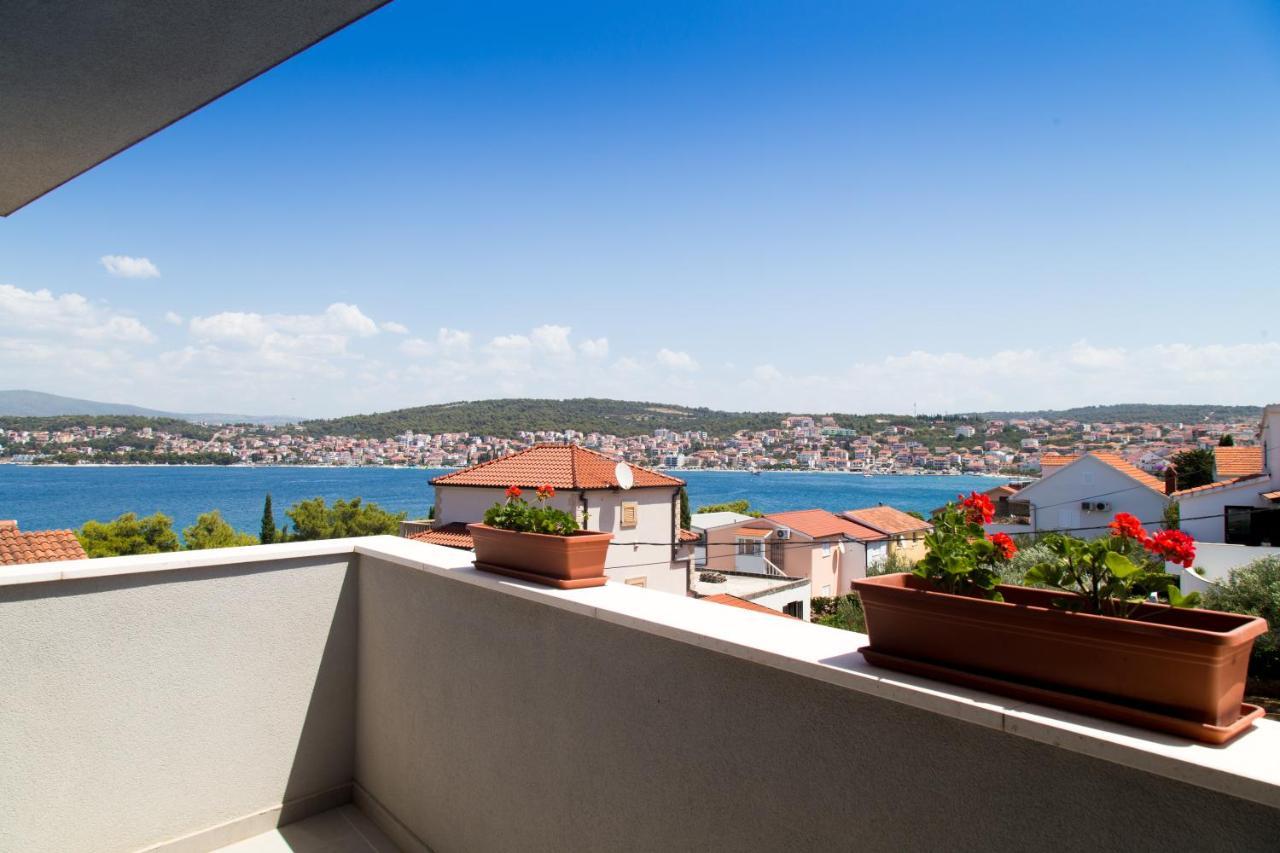 Beachfront House Olbia With Private Parking Trogir Buitenkant foto