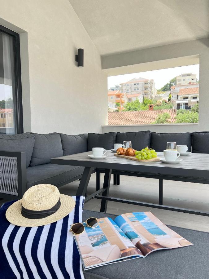 Beachfront House Olbia With Private Parking Trogir Buitenkant foto
