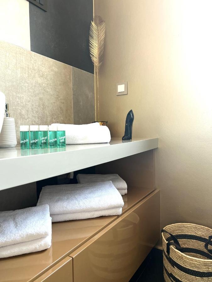 Beachfront House Olbia With Private Parking Trogir Buitenkant foto