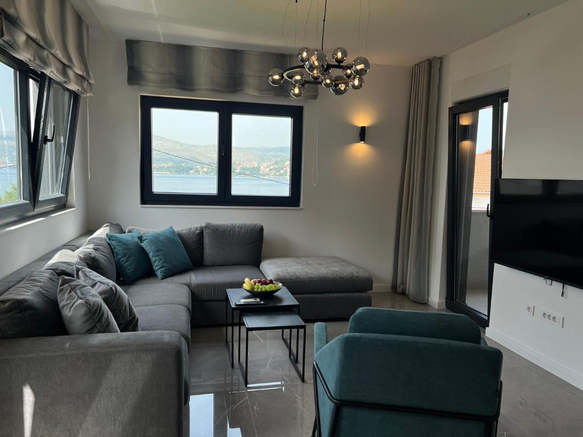 Beachfront House Olbia With Private Parking Trogir Buitenkant foto