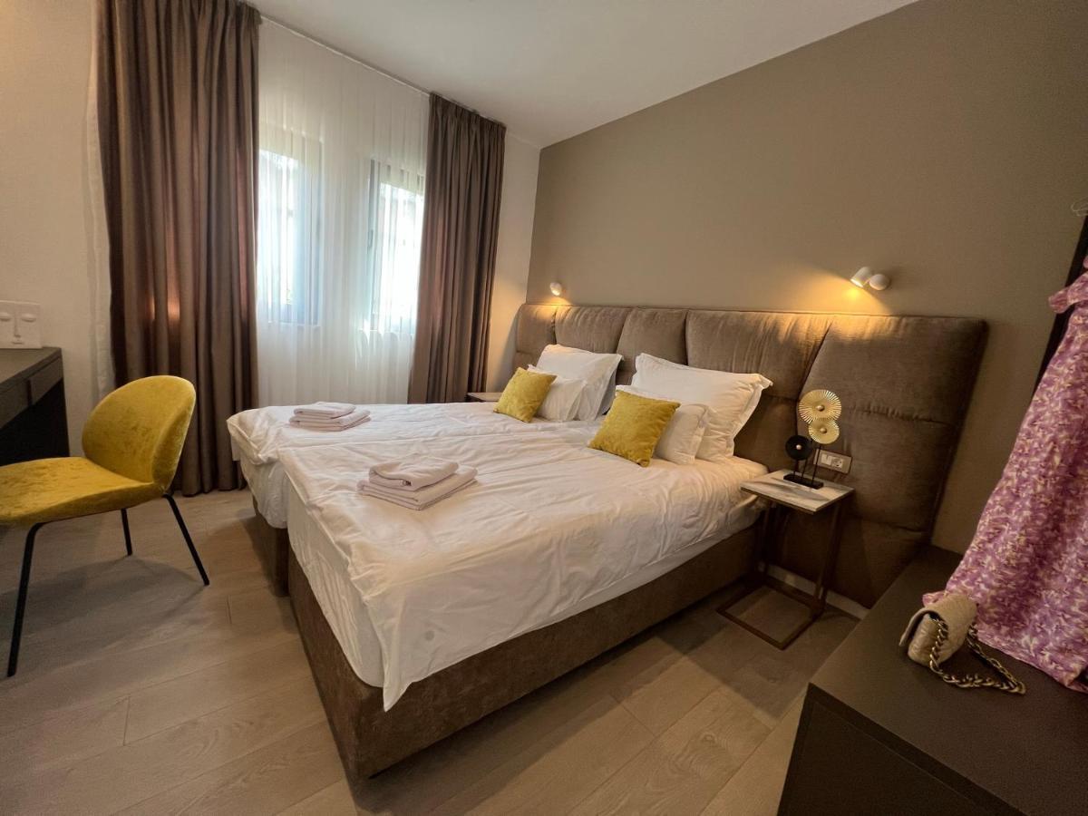 Beachfront House Olbia With Private Parking Trogir Buitenkant foto