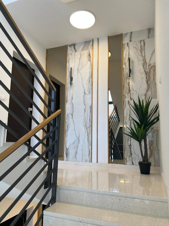 Beachfront House Olbia With Private Parking Trogir Buitenkant foto